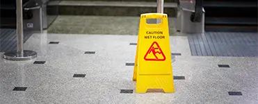 abogados de resbalones y caídas de california